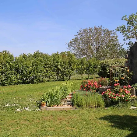 Le Maine Des Rois Holiday home *