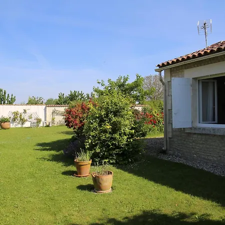 Le Maine Des Rois Juillac-le-Coq